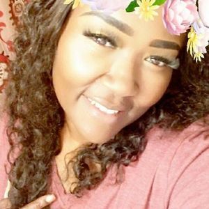 Meet your Posher, Lakeshia